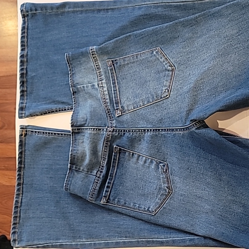 🟣C'ESTI TOI BLACK LABEL JEANS ~ FIT & FLARE HIGH-RISE JEANS - Picture 2 of 11